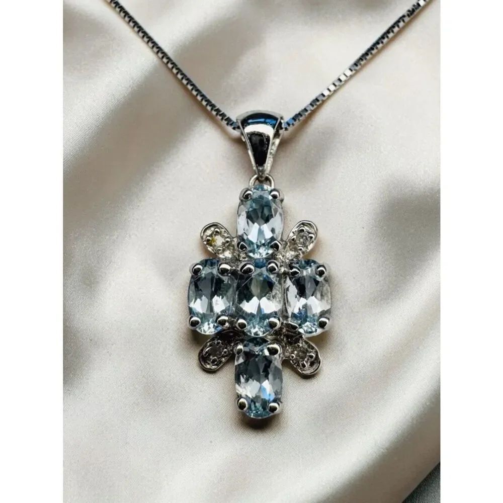 10K White Gold - Natural 1CT T.W. Aquamarine & Diamond Necklace -16" -2.2g